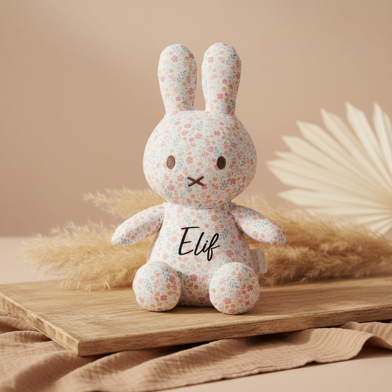 Kuscheltier Hase Lucky Blossom all-over-print, 30 cm x Miffy