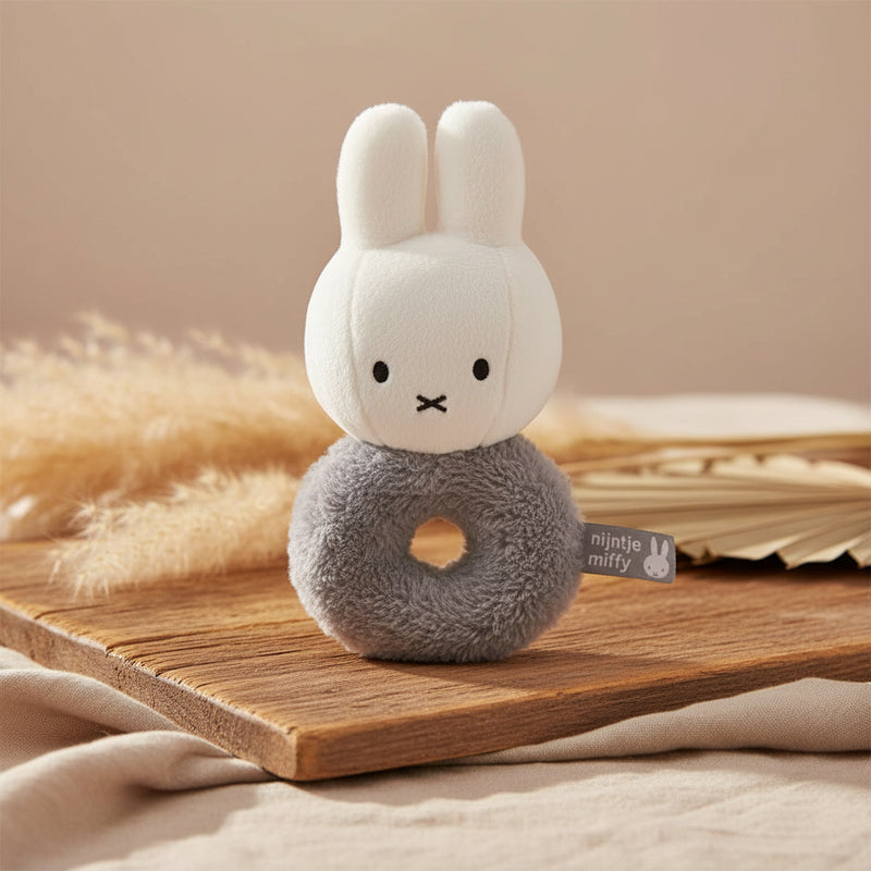 Rattle-grabbing toy rabbit Fluffy blue | Miffy x Tiamo